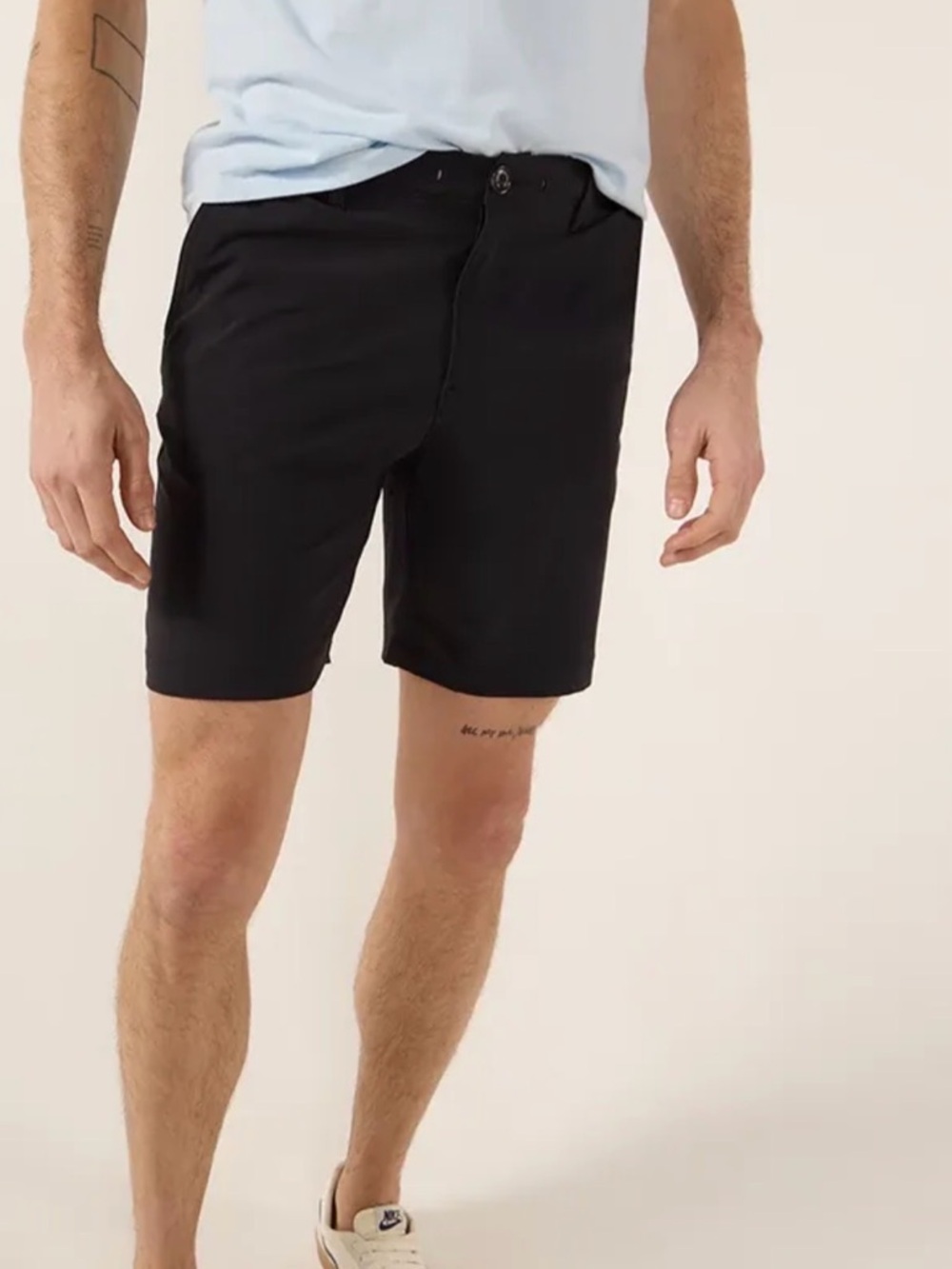 Chubbies “The Midnights” 8 inch Everywear Short- size Large